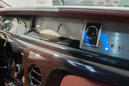 ܇β�O(sh��)Ӌ���������LEDβ���˹�R˹��Ӱ