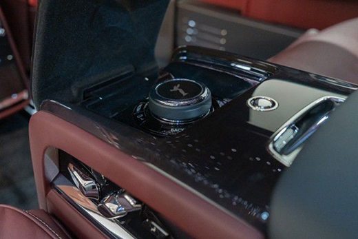 ܇β�O(sh��)Ӌ���������LEDβ���˹�R˹��Ӱ