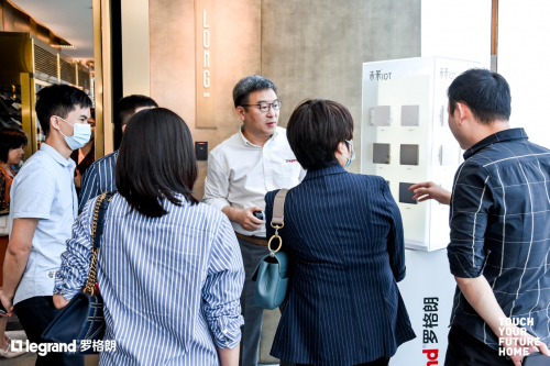 �_�����ݾ�TOUCH��δ�Rϵ�����ܼҾӽ�Q����ȫ�°l(f��)��