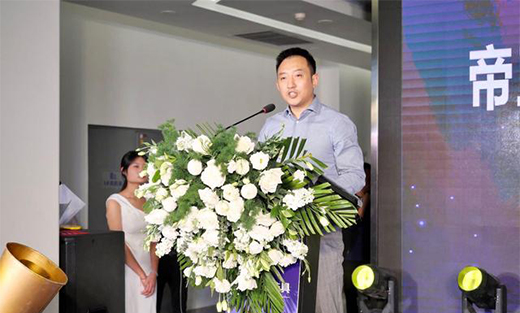 �������Ƽ�������⠻ݡ����������m����Ş���µ�ʢ��