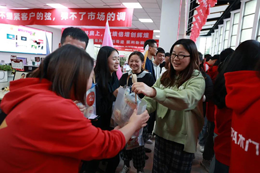 TATAľ�T�pʮһȫ�W(w��ng)�۷e�ɽ��~12.5�|�����T���Ƹ߳�!