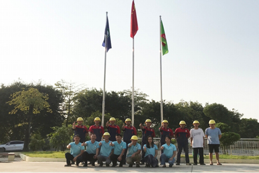 �¸����ҷ�ˮͿ�ϣ�����(w��)�I(y��ng)�N(xi��o)һ�w��׃�� �ի@���u(p��ng)