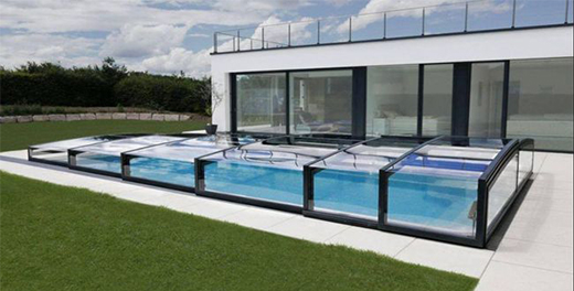 別墅豪宅私家泳池配上移動陽光房，你不知道的好處!