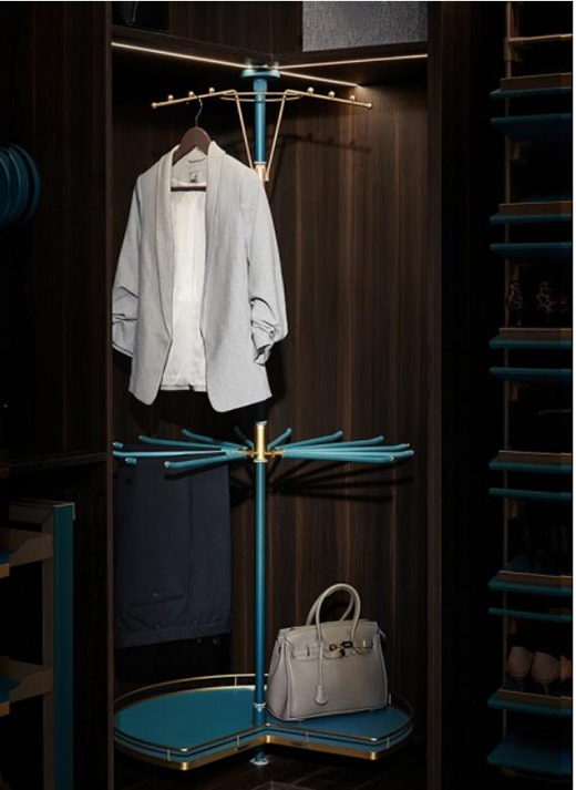 ����BVϵ���ռ{������o�㡰������ñ�g����ͬ���w�(y��n)