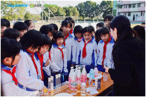 �����l(xi��ng)�����d�����׼��F�y�֋����W(w��ng)�_չ��������У�С�