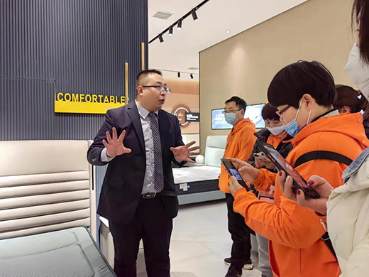 2022���R��ȫ�ݼҾ��̄�(w��)���(hu��)����Ʒ�l(f��)����(hu��)�A�M�ɹ�