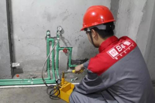 ���S�ܼ��bˮ���|(zh��)���ÉĴ����!ԭ��(l��i)�@�Nˮ�ܲŲ���©ˮ