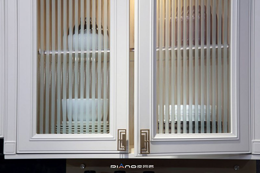 Ƥ���Zȫ�ݶ�������ʽ�L(f��ng)�� ���[�e��һ��Ė|������