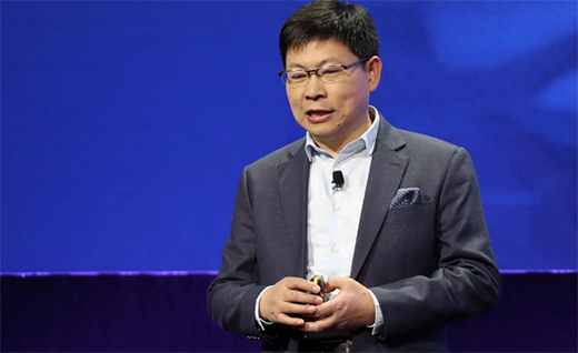 余承東：華為作為5G領(lǐng)導(dǎo)者卻賣4G手機(jī) 這是個笑話