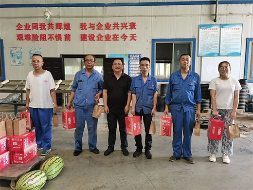 永新管業(yè)開展“夏送清涼”活動(dòng)