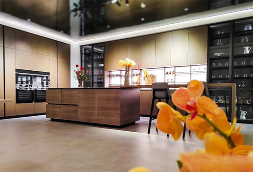 ����������ȫ���չ�F�N����ͨ͸ҕЧ