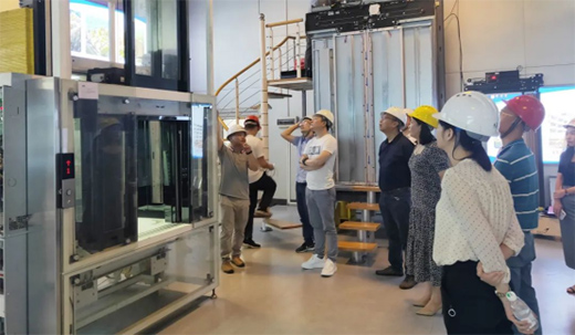 �ؑc���^(q��)�Ҿӽ����ИI(y��)�f(xi��)��(hu��)�I(l��ng)��(d��o)�W�R��ʿͨ��ݼ��F(tu��n)����ָ��(d��o)