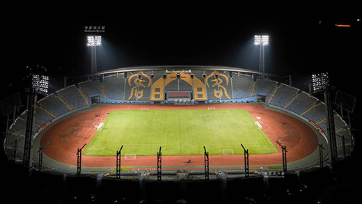 led足球場(chǎng)照明燈,足球場(chǎng)專(zhuān)用led照明燈,構(gòu)建出具備當(dāng)代氣場(chǎng)的運(yùn)動(dòng)場(chǎng)地