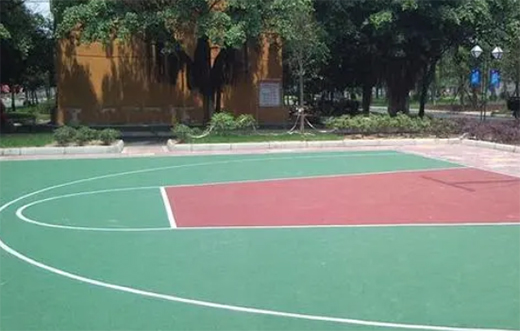 塑膠籃球場(chǎng)表面泛黑原因，塑膠籃球場(chǎng)表面為何會(huì)變黑