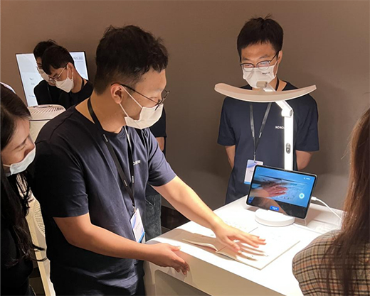 雷士照明+榮耀，共建創(chuàng)新智慧學習全場景體驗!