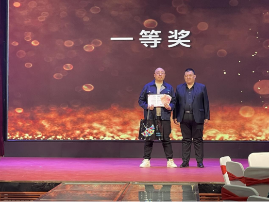 ��ِ����ح���ف�ˇ�gͿ��Ʒ���ƏV�߹�ˇ�����ِ��̫ԭվ���A�M��Ļ��