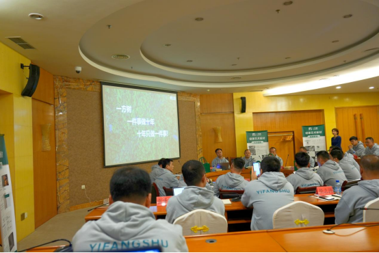 һ���������(li��n)�ˆ���(d��ng)��(hu��)��չʾ����ˇ�g(sh��)��������I(l��ng)�Ҿ��Ј��³���