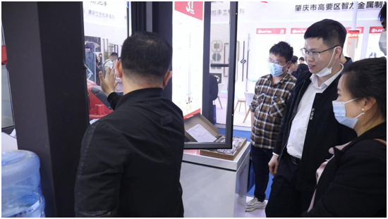 �A�M��Ļ ����ɭ�����Wҫ��29���X�T��Ļ���®a(ch��n)Ʒ���[��(hu��)