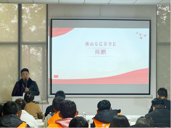 �醢2024ح�����T��2024��(zh��n)�԰l(f��)���߮a(ch��n)Ʒ�l(f��)����(hu��)��Ļ