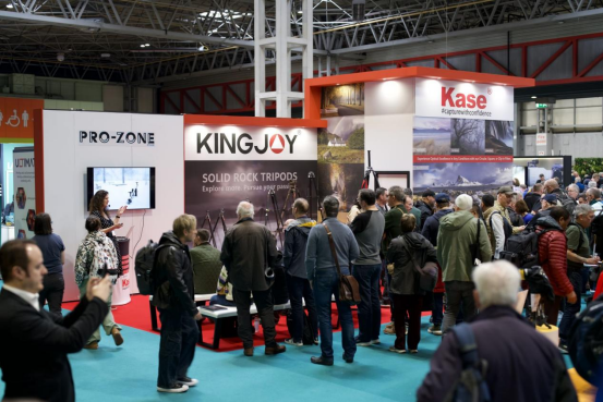 �ŽݿƼ�����Ӣ��(gu��)�������zӰ����չ��չ�F(xi��n)�Ї�(gu��)Ʒ������(gu��)؛֮��