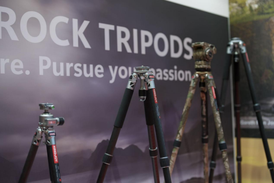 �ŽݿƼ�����Ӣ��(gu��)�������zӰ����չ��չ�F(xi��n)�Ї�(gu��)Ʒ������(gu��)؛֮��