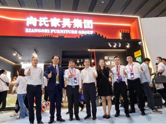 Ʒ�|(zh��)�c��(chu��ng)�²�����������Դ�ڏV�ݼҾ�չ��Ů���