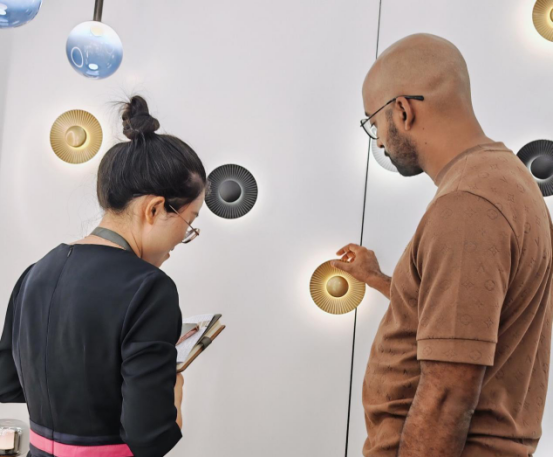 ̩��������ۇ��H�＾���չ�A�M�չ�