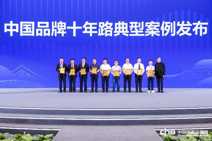 �}��?y��n)����u�������u�����}����P��