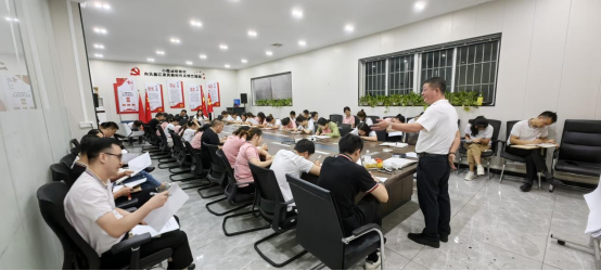 �����̌W(xu��)Ժ��ʽ�����������L(zh��ng)�H�����n�������W(xu��)��(x��)����I(y��)��ƪ��